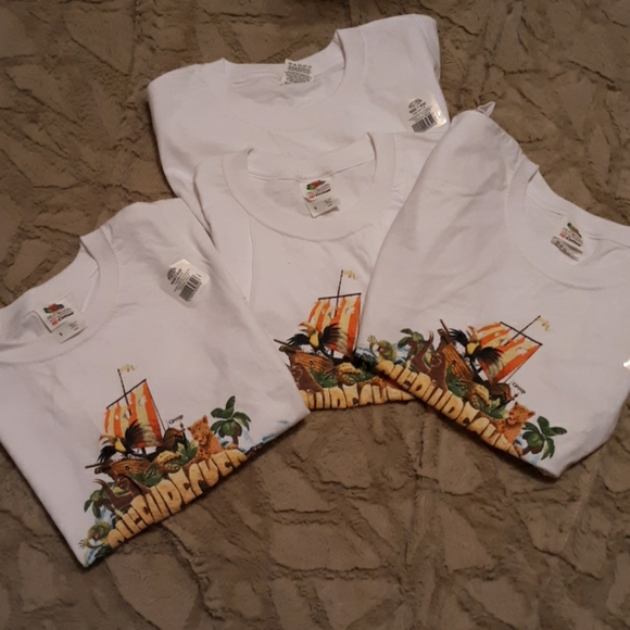 Theme T-Shirt (child s/m 6-8) 4 SHIRTS FOR 8$ - Picture 2 of 4